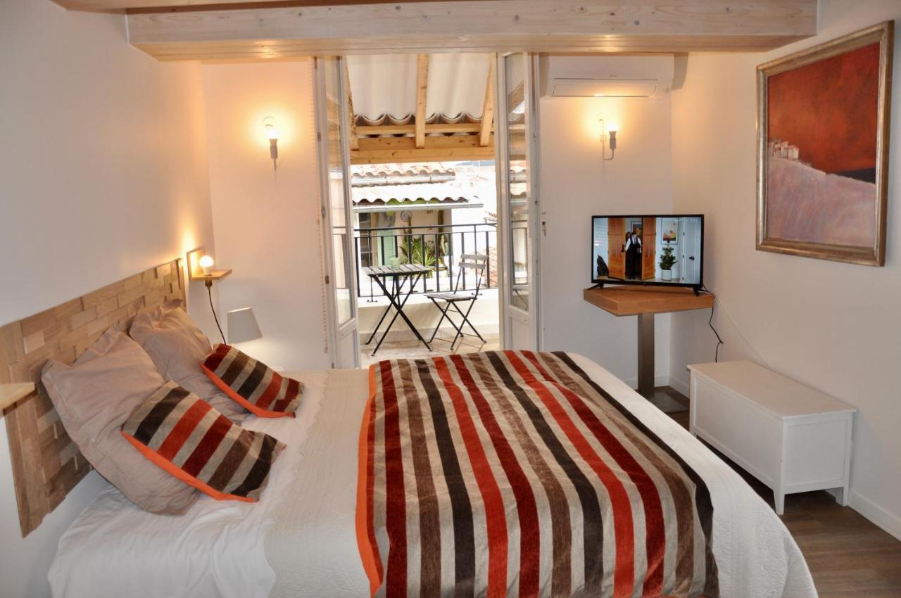 Les Chambres Tropeziennes Sanary-sur-Mer Exterior foto